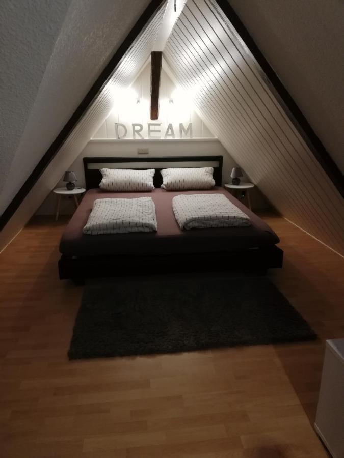Mephisto Und Faust Apartment